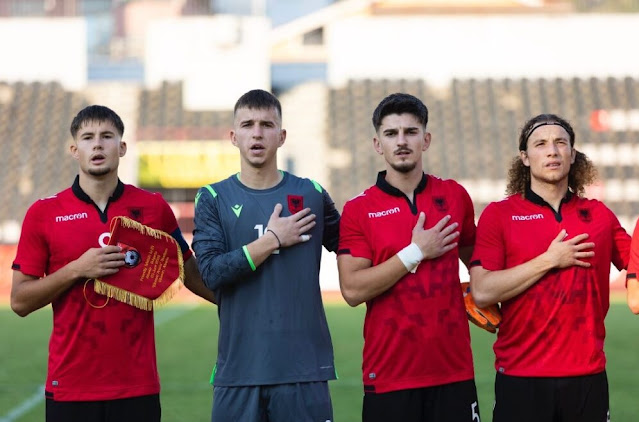 Medon Berisha singing the Albanian anthem in an official match with Albania U21 first left