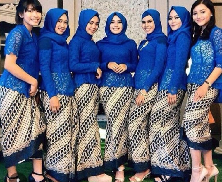 10 Model Kebaya Kutu Baru Untuk Orang Gemuk Terlihat 