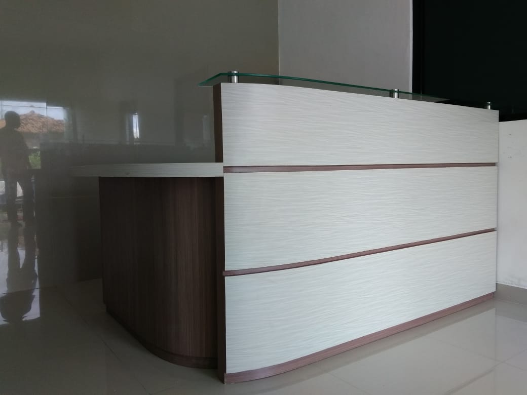  Meja  Resepsionis Minimalis  dan Office Furniture di Jakarta 
