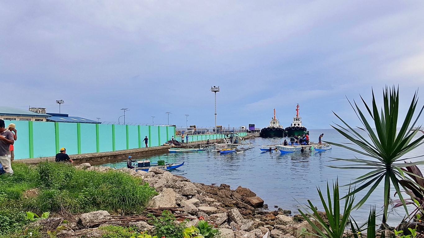 Jagna Port, also an informal fish port