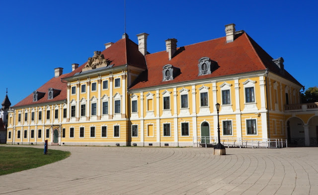 oost-slavonië, donau, kroatische onafhankelijkheidsoorlog, bloedbad Vukovar, Kroatië, ocvara memorial, vukovar memorial, castle eltz, vucovar masacre, Joegoslavische burgeroorlog, 