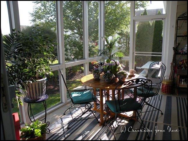 Screened Porch, Chickadee Home Nest