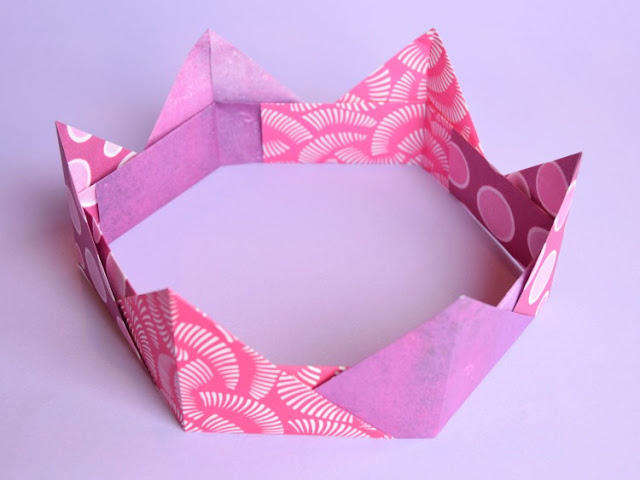 Origami Crown- Easy Paper Craft For Kids.  Simple Japanese paper folding, suitable for kindergartners or early elementary.  Great for fine motor development!
