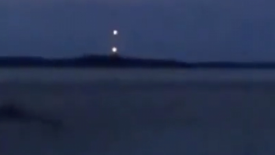 Amazing UFO sighting of 2 UFO Orbs that disappear and reappear.