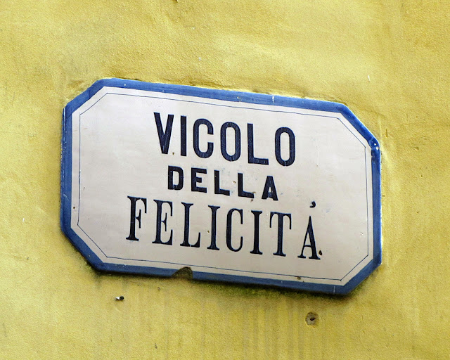 Vicolo della felicità, Happiness Alley, Lucca