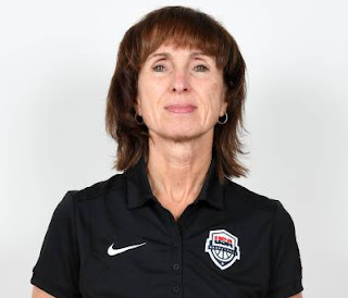 Picture of Basketball team coach, Lisa Boyer