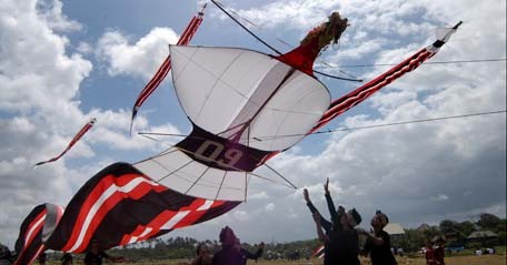 Lomba Layang Layang di Bali  Dewa Setiawan