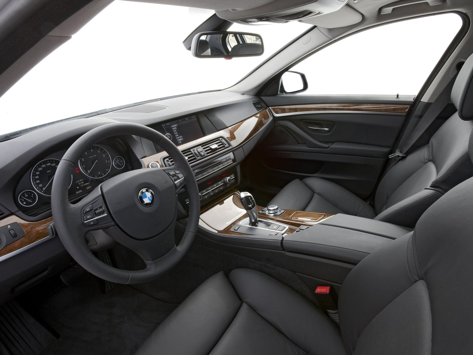 2011 BMW 5-Series Long-Wheelbase desktop wallpapers