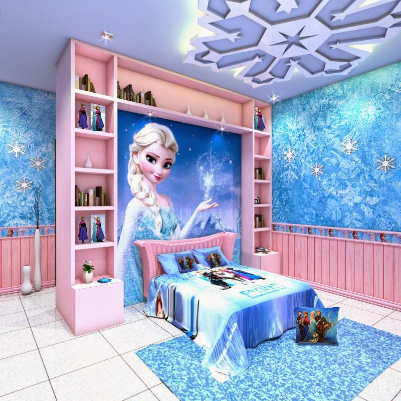 Habitación decorada con temática Frozen . Un gran mural de Elsa se 