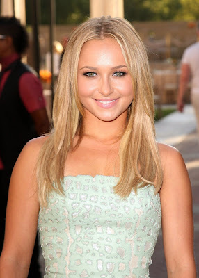 Hayden Panettiere is exceptionally cute