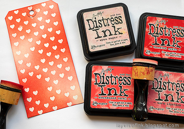 Layers of ink - Stencil Resist Tutorial by Anna-Karin Evaldsson. Ink with Distress Ink.