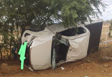 Motorista perde controle da direção e capota carro em Curaçá