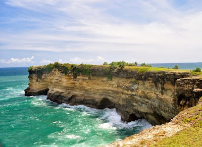 pantai tersembunyi di Pacitan, pantai belum terjamah di Pacitan, pantai di Pacitan