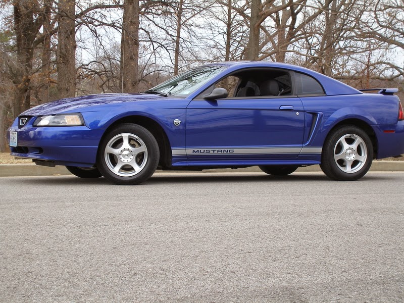 2004 Ford Mustang