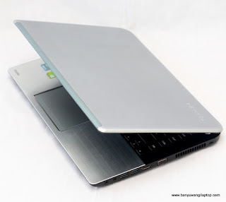 Jual Laptop Toshiba Satellite s40-A Double VGA Banyuwangi  
