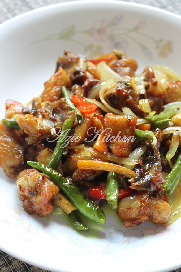 Ayam Goreng Garam Kunyit - Azie Kitchen