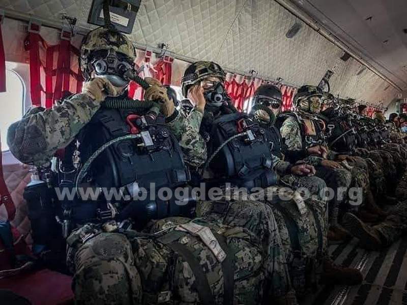 Envían Helicópteros artillados y 600 elementos de Fuerzas Especiales del Ejercito Mexicano a Culiacán para buscar a las 50 personas levantadas