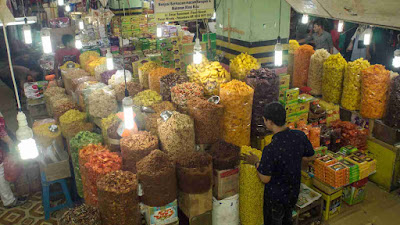 Nikmati Sensasi Wisata Belanja Pasar Bawah Di Pekanbaru  NIKMATI SENSASI WISATA BELANJA PASAR BAWAH DI PEKANBARU