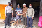 Polsek Sukarame Polres Tasikmalaya Lakukan Bakti Sosial bagikan Sembako secara door to door