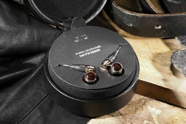 JVC HA-FW10000 in-ear headphones Test