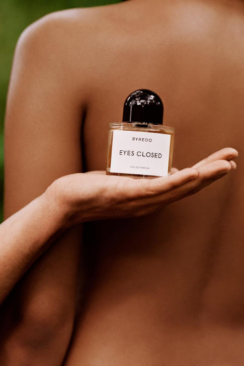 eyes closed byredo avis, byredo parfum, byredo eyes closed, parfum féminin, blog parfum, perfumes, perfume blog, parfums, meilleur parfum femme, parfum unisexe, avis parfums, parfum pas cher, best perfume, meilleures ventes parfum femme, perfume influencer