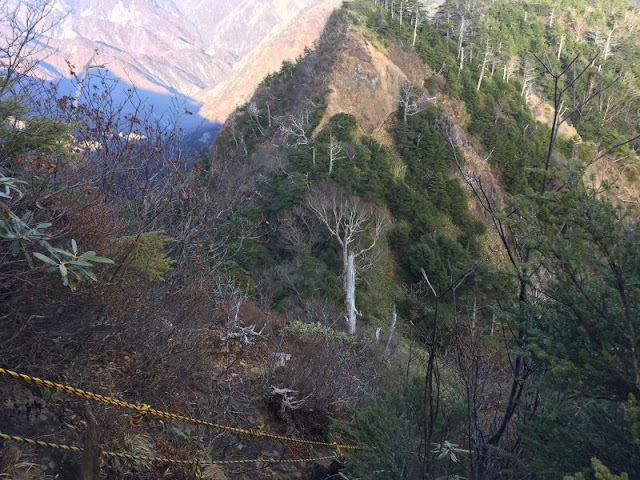 鋸山十一峰の稜線