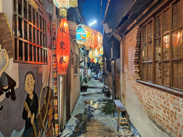 台南中西神農街從清朝至今的河港街道，文青聖地、文創藝術集散地