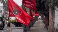 Viral! Bandung Lautan Bendera PDIP, Publik Geram: Copot saja Merusak Keindahan Kota Bandung