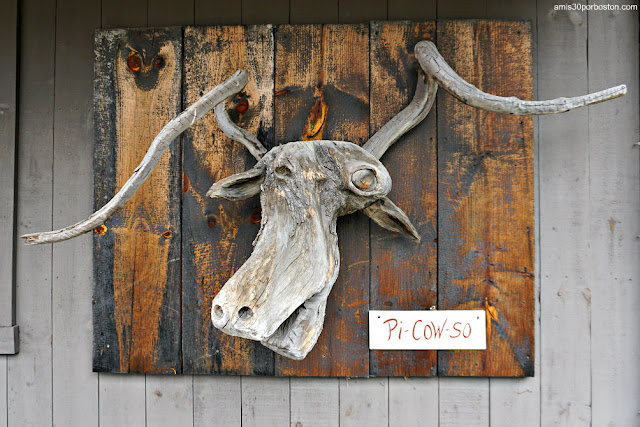 Folk Art en Morse Farm: Pi-Cow-So