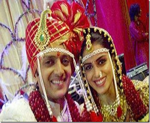 Riteish-and-Genelia-wedding-real-pic1