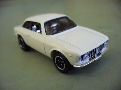 Alfa Romeo Giulia Sprint GTA 1965 by Matchbox Beautiful itn't it