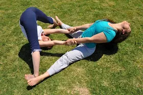 yoga en la laguna de junín chacabuco