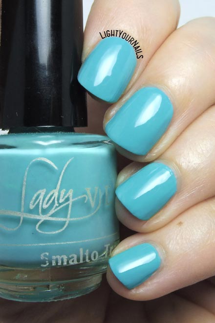 Smalto mini azzurro Lady Venezia Travel 04 mini blue nail polish #nails #unghie #ladyvenezia #lightyournails