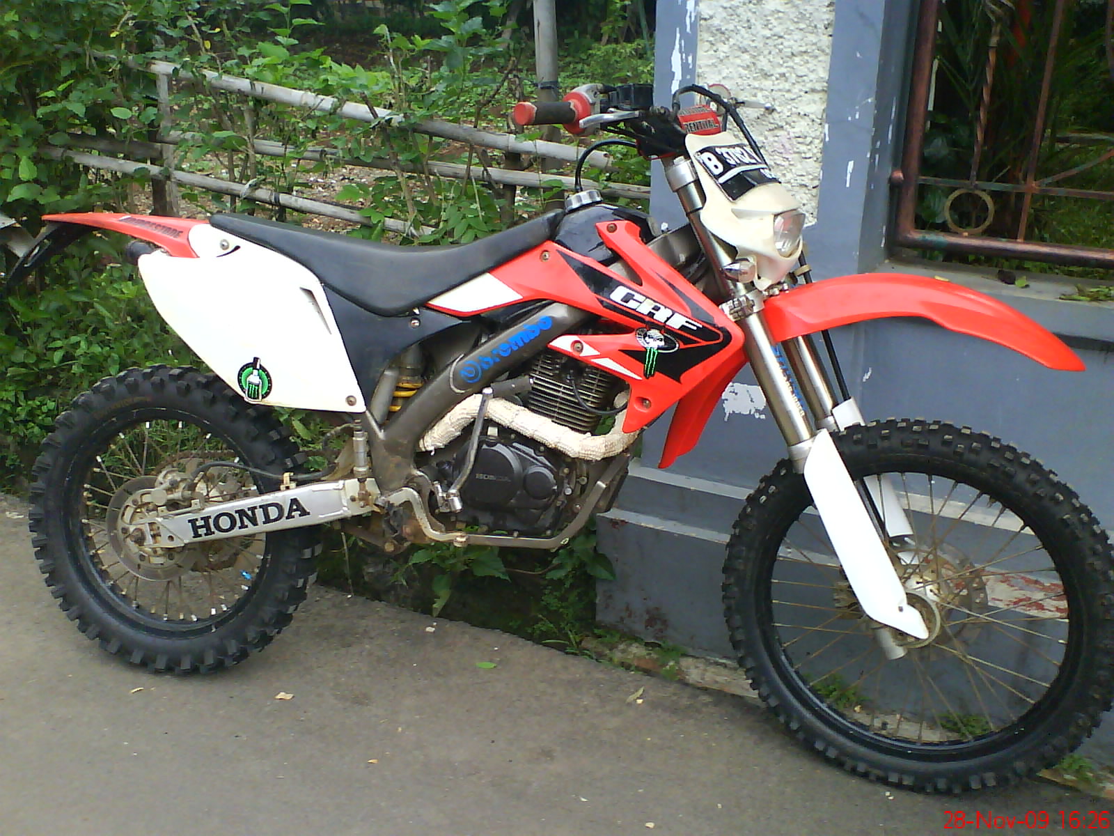 Motor Trail Honda Cs1