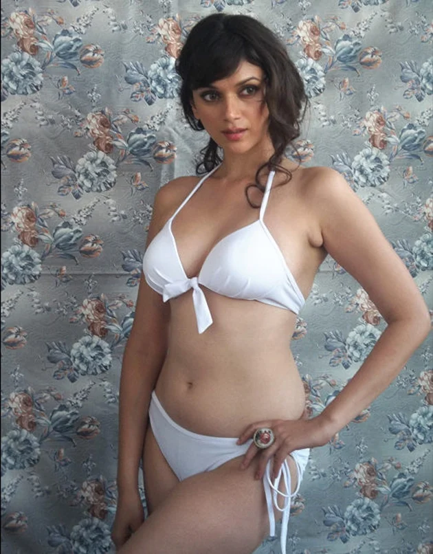 Aditi Rao Hydari bikini hot actress