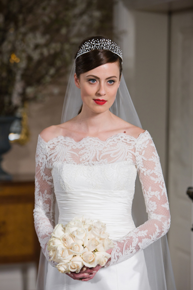 sleeved wedding dresses