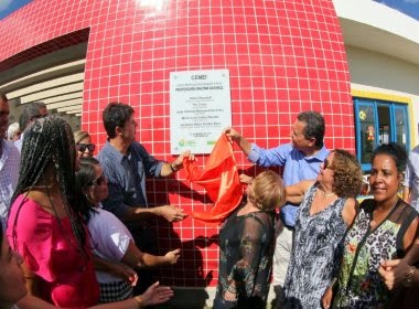 Rui Costa participa de inauguração de duas escolas infantis em Itaberaba