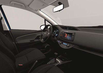 Novo Toyota Yaris 2015 - painel