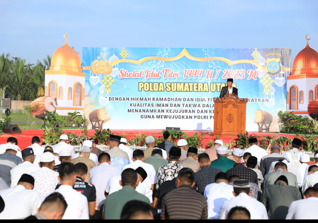 Keluarga Besar Polda Sumatera Utara Laksanakan Sholat Idul Fitri 1 Syawal 1444 H