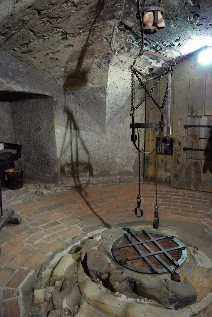 intérieur austère de l’ancienne prison Daliborka Prague