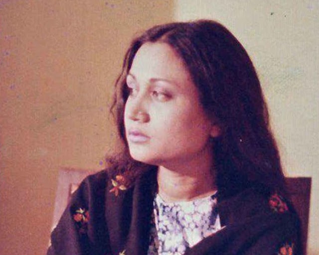 Parveen Shakir shayari: पढ़िए परवीन शाकिर के जन्मदिन पर उनके ख़ास शायरी..