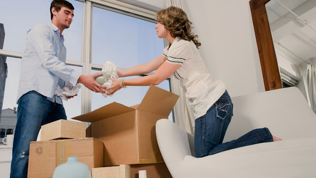 Movers and Packers (2)