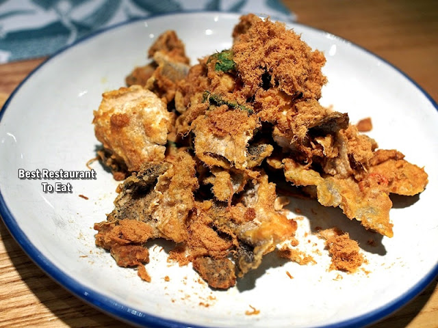 DELICIOUS 1Utama Menu - Salted Egg Yolk Crispy Fish Skin