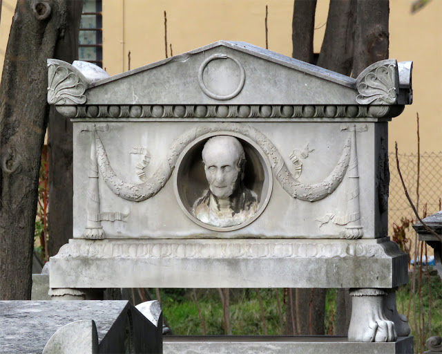 Grave with a view (and ouroboros), Old English Cemetery, Via Verdi, Livorno