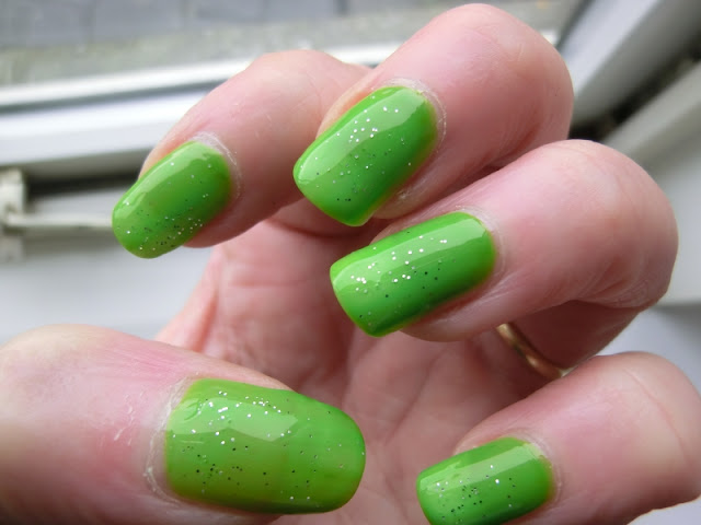 Simple Pleasures Green Polish Swatch with glitter