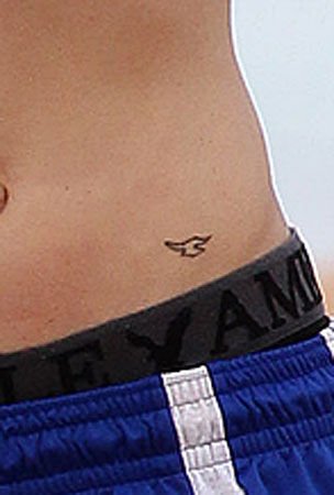 justin bieber tattoo thigh. justin bieber tattoo pictures.