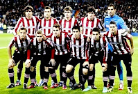 ATHLETIC CLUB DE BILBAO - Bilbao, España - Temporada 2012-13 - Iturraspe, Ekiza, Aurtenetxe, San José, Gorka Iraizoz; Gurpegui, Muniain, Ibai Gómez, Iraola, Susaeta y Aduriz - REAL MADRID 5 (Aurtenetxe (p.p.), Sergio Ramos, Benzema, Özil y Khedira), ATHLETIC DE BILBAO 1 (Ibai Gómez) - 17/11/2012 - Liga de 1ª División, jornada 12 - Madrid, estadio Santiago Bernabeu