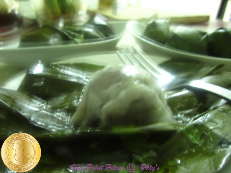 PATYSKITCHEN: BLACK GLUTINOUS RICE KUIH KOCI/ KUIH KOCI 