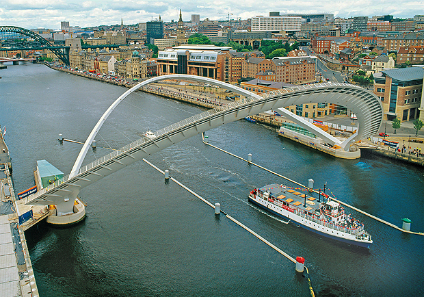 Gateshead Millennium Bridge, Jembatan Paling Unik di Inggris