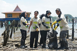 Sahabat Humas BP Batam dan Pertamina Lakukan Aksi Bersih-Bersih di Belakangpadang